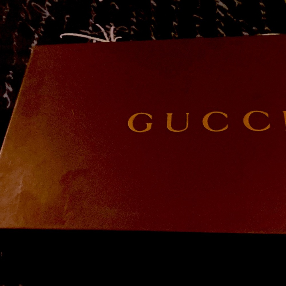 Gucci Slippers; beige suede